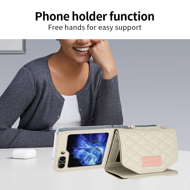 EDA006978701D_5.jpg@281006f6de2b0332dc8ba2397f00202f